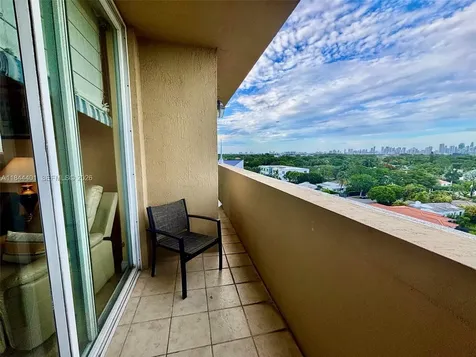 2425 SW 27th Avenue Miami FL 33145