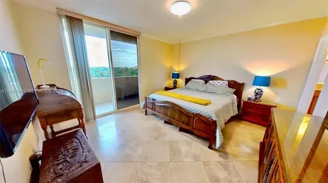 2425 SW 27th Avenue Miami FL 33145