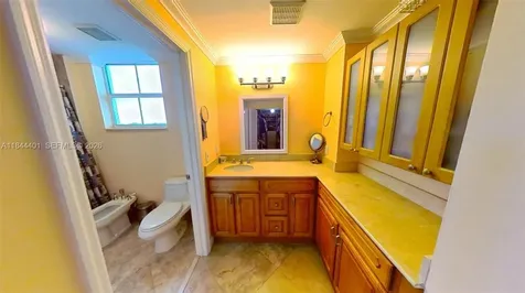 2425 SW 27th Avenue Miami FL 33145