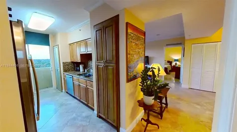 2425 SW 27th Avenue Miami FL 33145