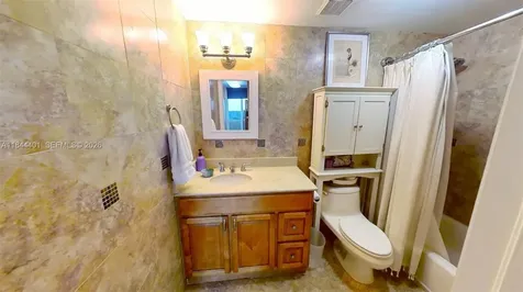 2425 SW 27th Avenue Miami FL 33145