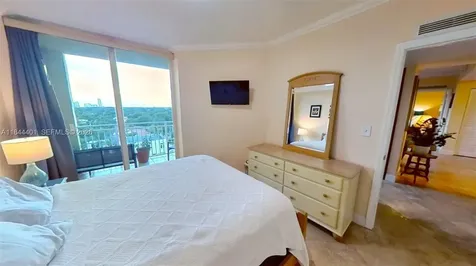 2425 SW 27th Avenue Miami FL 33145