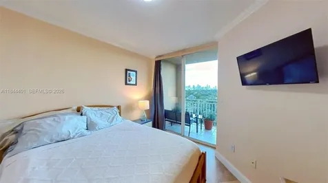 2425 SW 27th Avenue Miami FL 33145