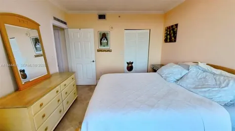 2425 SW 27th Avenue Miami FL 33145