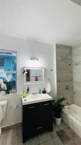 876 SW 2nd Street Miami FL 33130