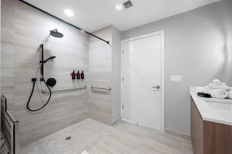 580 72nd Street Miami Beach FL 33141