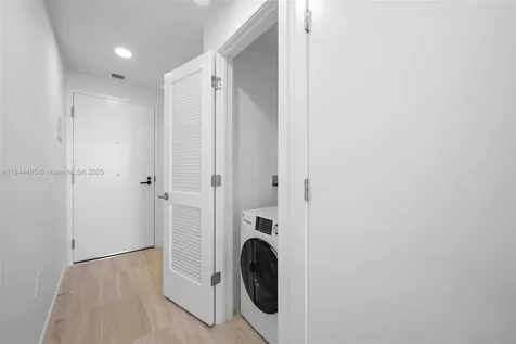 580 72nd Street Miami Beach FL 33141