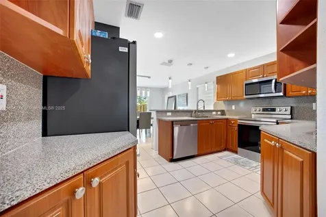 16580 SW 47th Terrace Miami FL 33185