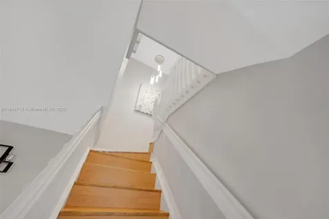 16580 SW 47th Terrace Miami FL 33185