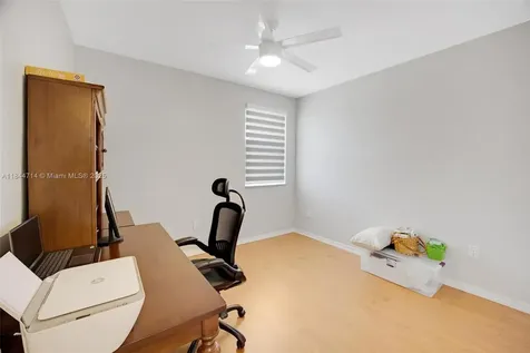 16580 SW 47th Terrace Miami FL 33185