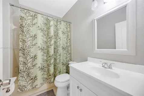16580 SW 47th Terrace Miami FL 33185