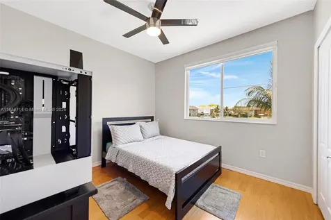 16580 SW 47th Terrace Miami FL 33185