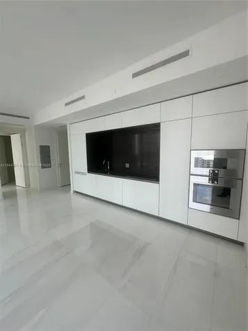 300 Biscayne Boulevard Way Miami FL 33131
