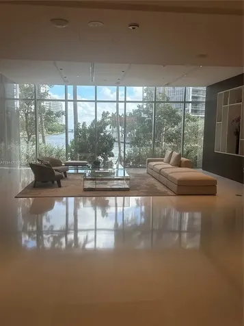 300 Biscayne Boulevard Way Miami FL 33131