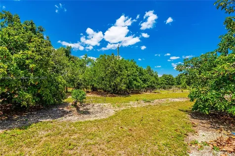 254XX SW 217ave Homestead FL 33031