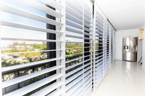 77 Crandon Boulevard Key Biscayne FL 33149