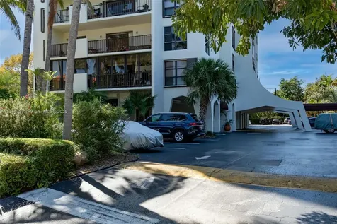 77 Crandon Boulevard Key Biscayne FL 33149
