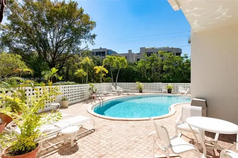 77 Crandon Boulevard Key Biscayne FL 33149