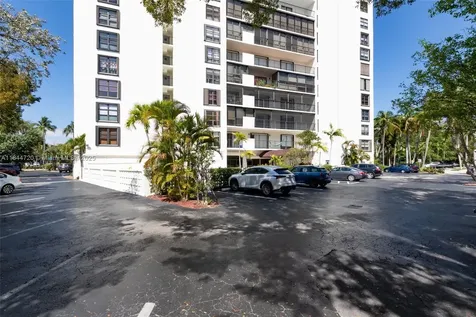 77 Crandon Boulevard Key Biscayne FL 33149