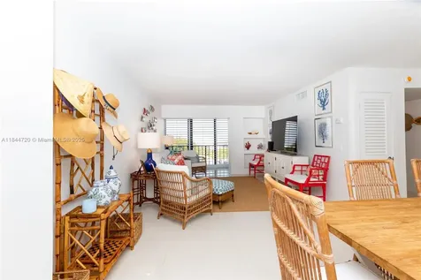 77 Crandon Boulevard Key Biscayne FL 33149