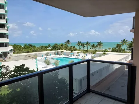 5225 Collins Avenue Miami Beach FL 33140