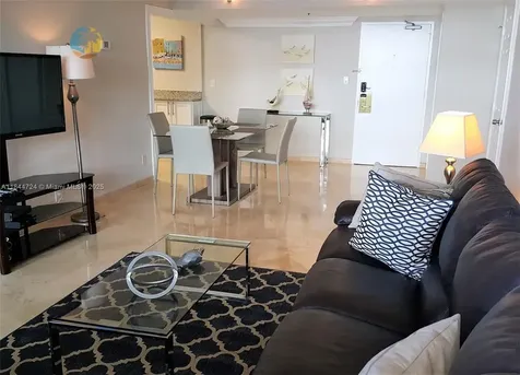 5225 Collins Avenue Miami Beach FL 33140