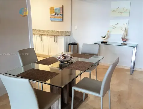5225 Collins Avenue Miami Beach FL 33140