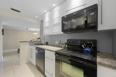 20335 W Country Club Drive Aventura FL 33180