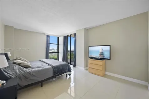 20335 W Country Club Drive Aventura FL 33180