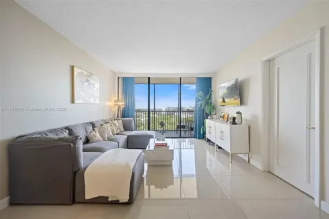 20335 W Country Club Drive Aventura FL 33180