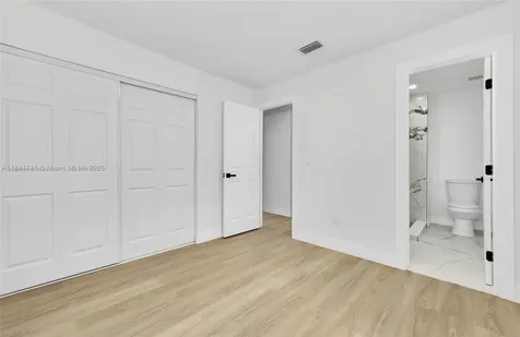 2479 NW 26th Street Miami FL 33142