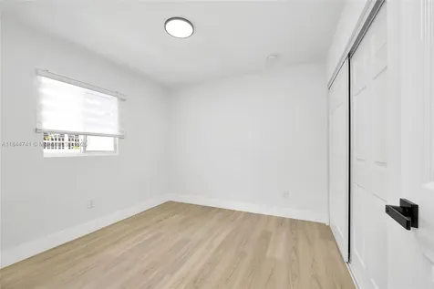 2479 NW 26th Street Miami FL 33142