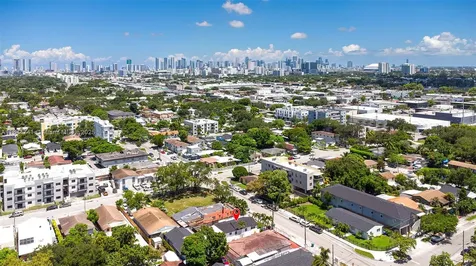 2479 NW 26th Street Miami FL 33142