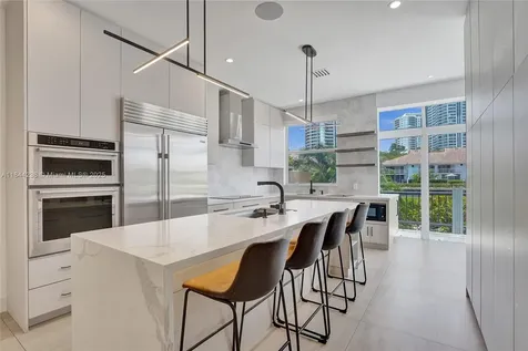 3757 NE 208th Terrace Aventura FL 33180