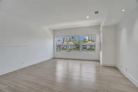 3757 NE 208th Terrace Aventura FL 33180