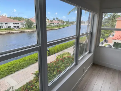 3757 NE 208th Terrace Aventura FL 33180
