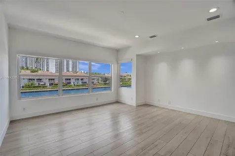 3757 NE 208th Terrace Aventura FL 33180