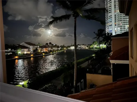 3757 NE 208th Terrace Aventura FL 33180