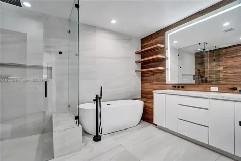 3757 NE 208th Terrace Aventura FL 33180