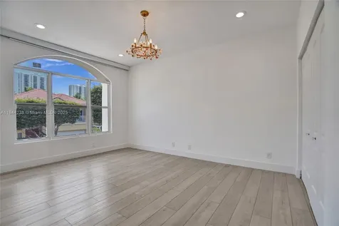 3757 NE 208th Terrace Aventura FL 33180
