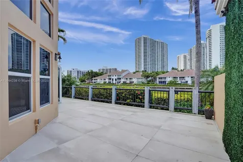 3757 NE 208th Terrace Aventura FL 33180