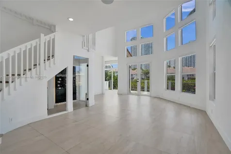 3757 NE 208th Terrace Aventura FL 33180