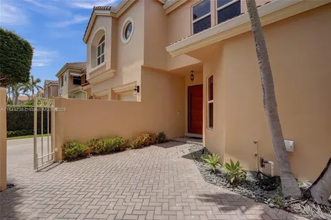3757 NE 208th Terrace Aventura FL 33180
