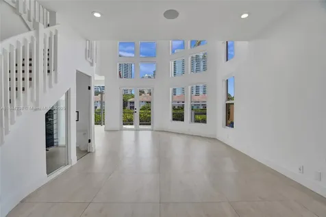 3757 NE 208th Terrace Aventura FL 33180