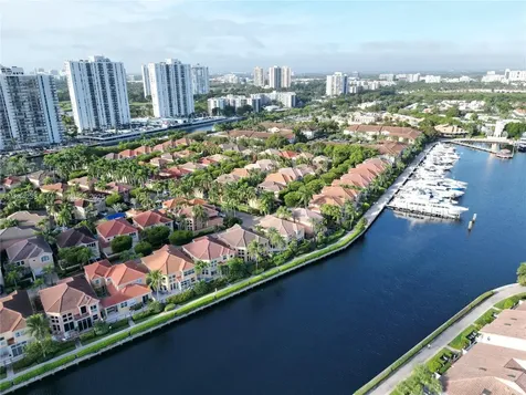 3757 NE 208th Terrace Aventura FL 33180