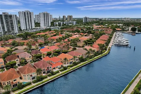 3757 NE 208th Terrace Aventura FL 33180