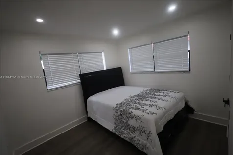3955 SW 69th Avenue Miami FL 33155