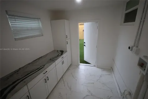 3955 SW 69th Avenue Miami FL 33155