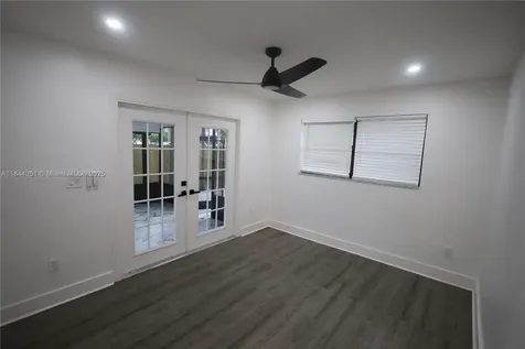 3955 SW 69th Avenue Miami FL 33155