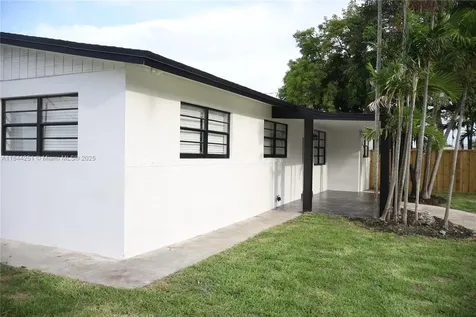 3955 SW 69th Avenue Miami FL 33155